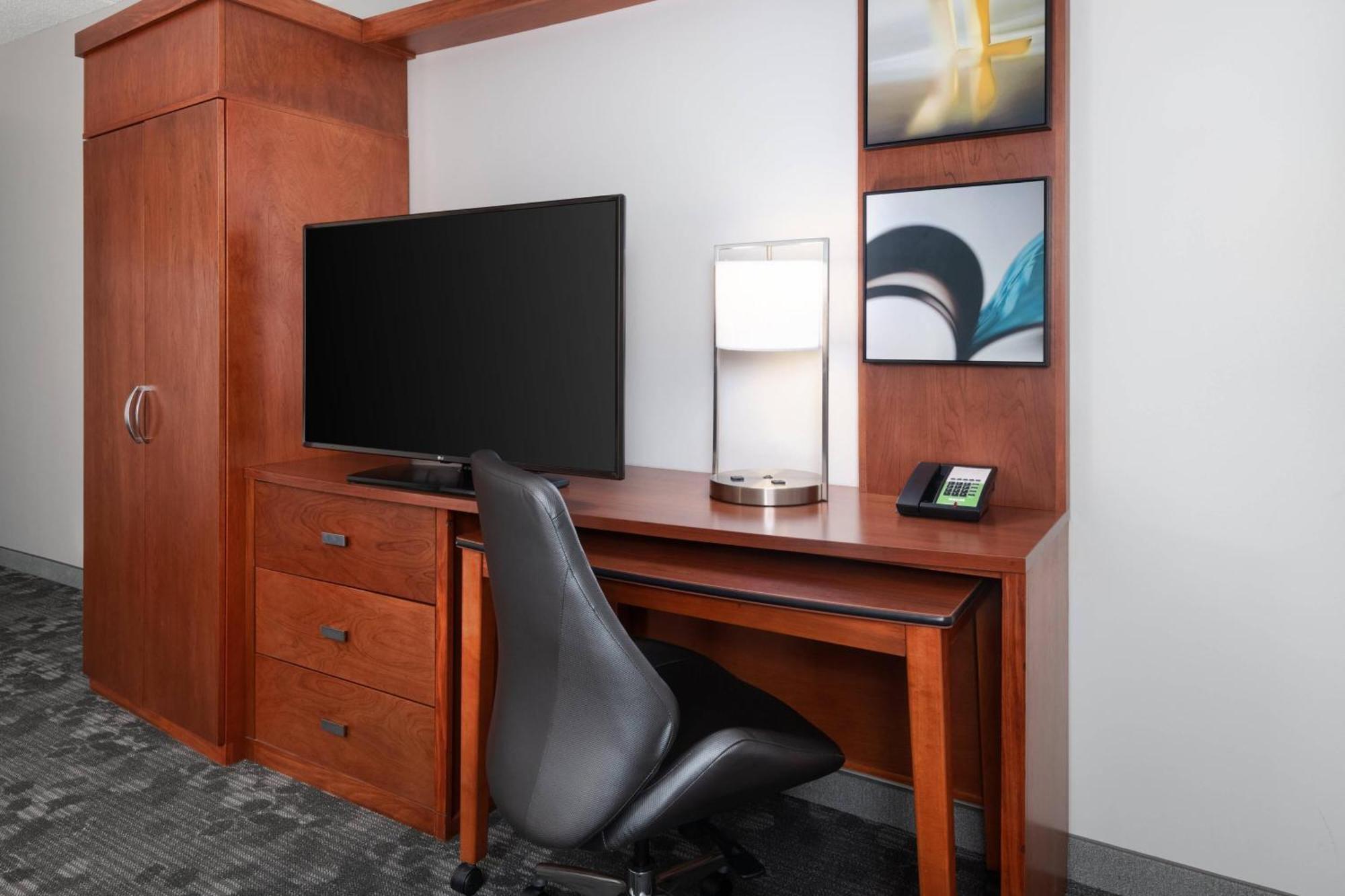 Courtyard By Marriott Pittsburgh Washington Meadow Lands Exterior foto